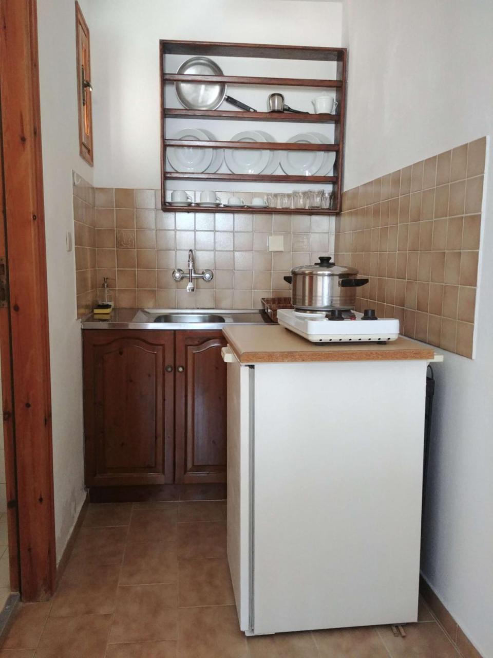 Casper'S Studios Piso Livadi Zewnętrze zdjęcie